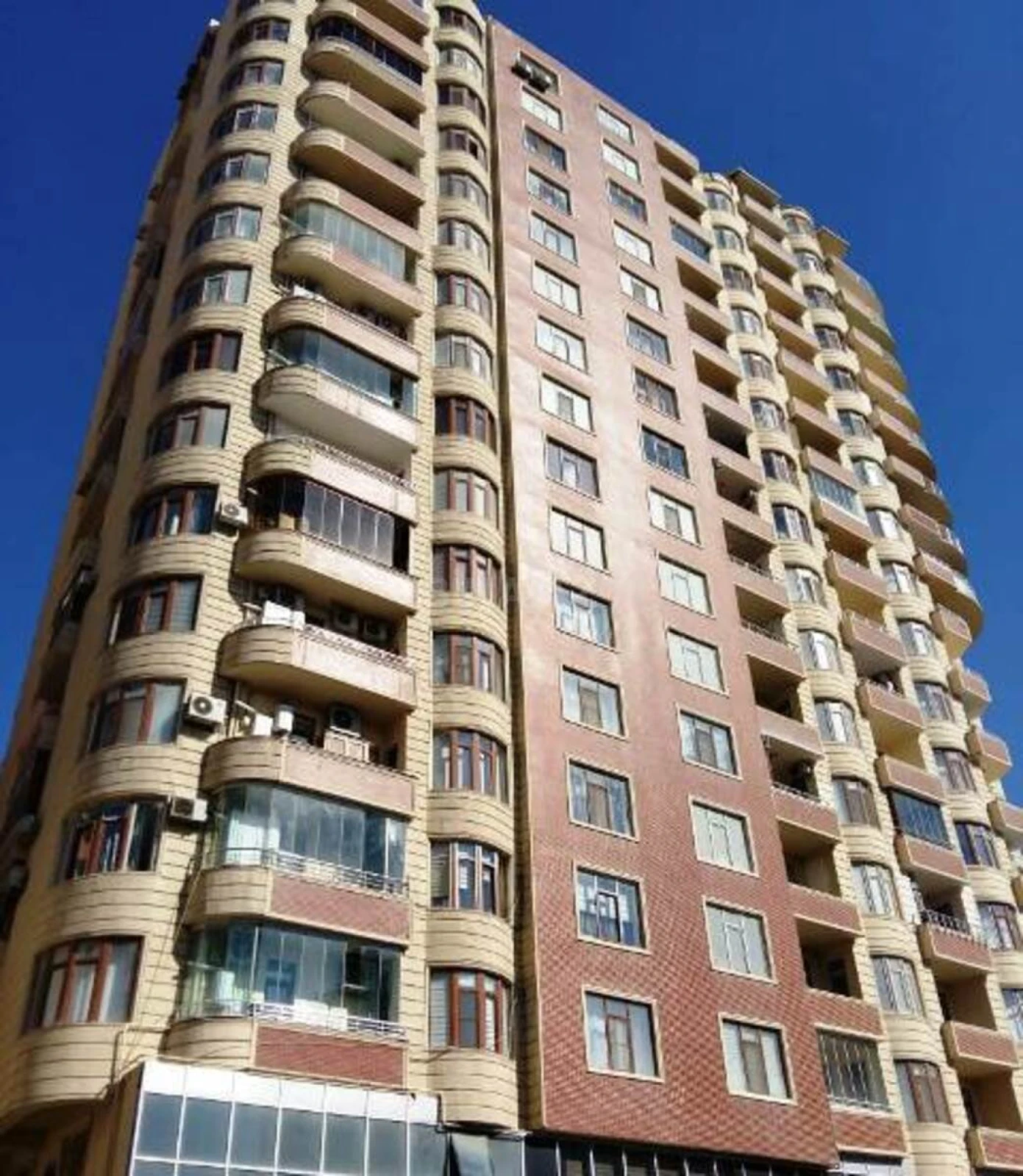 Satılır 2 otaqlı mənzil 100 m²