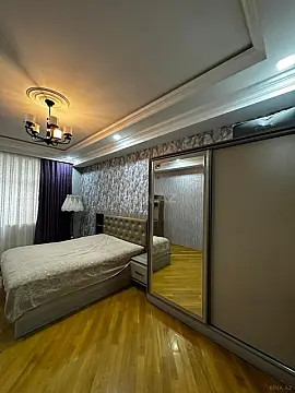 Satılır 3 otaqlı mənzil 157 m²