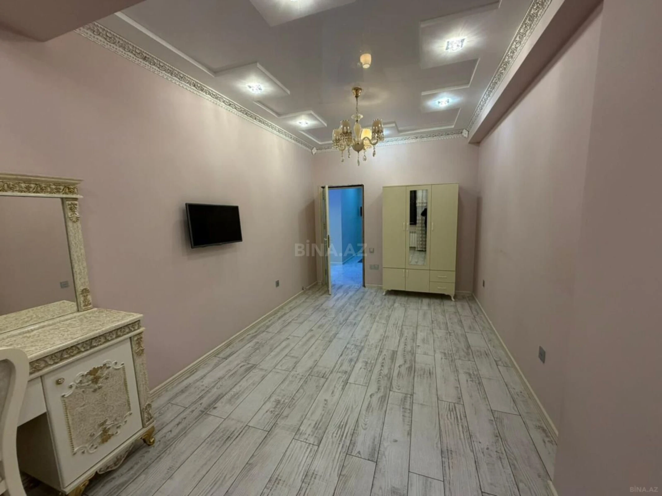 Satılır 3 otaqlı mənzil 128 m²