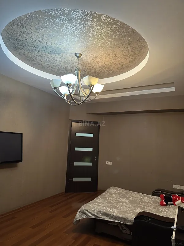 Kirayə verilir 2 otaqlı mənzil 80 m²