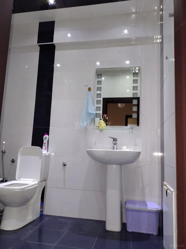 Kirayə verilir 2 otaqlı mənzil 80 m²