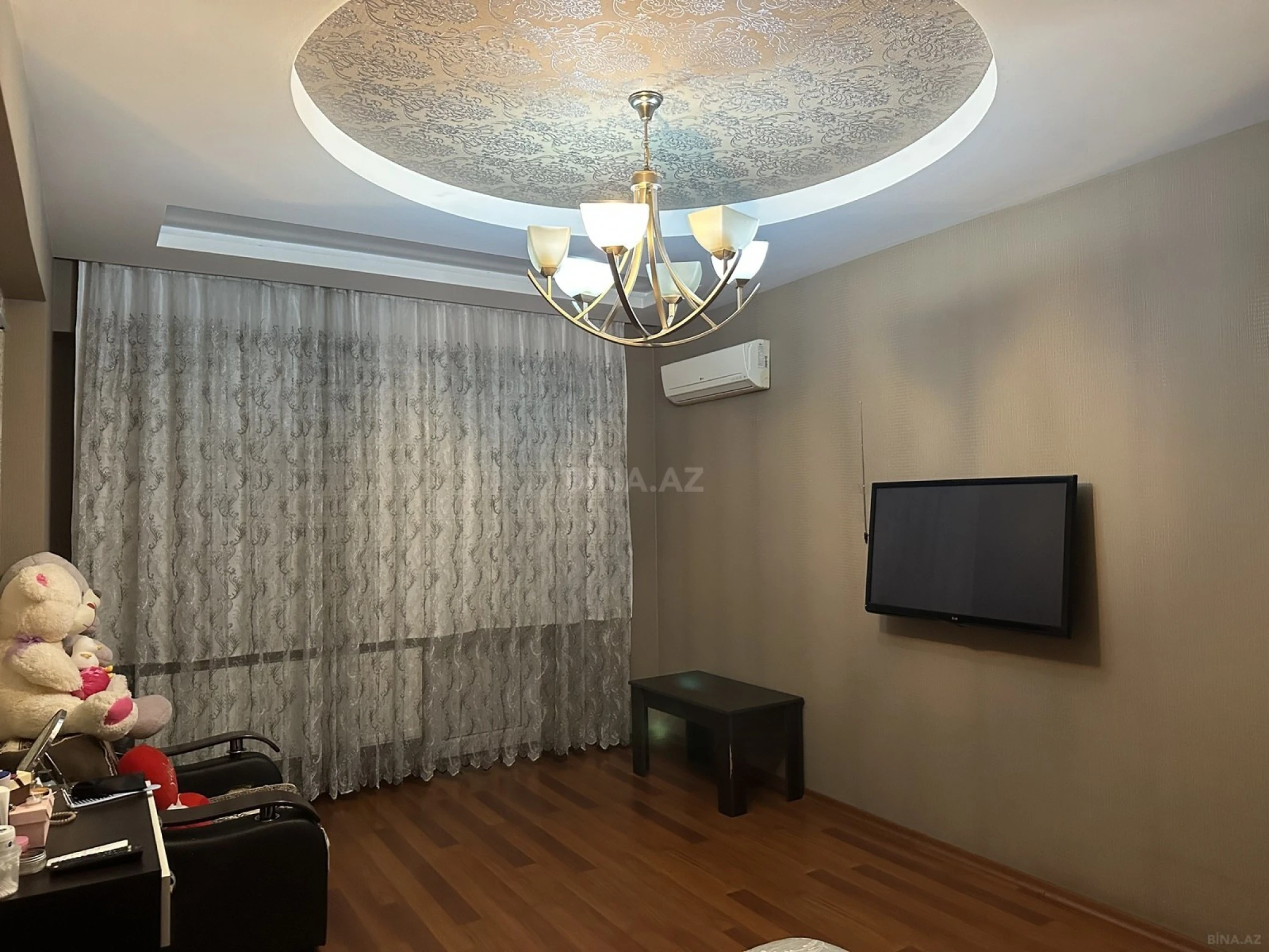 Kirayə verilir 2 otaqlı mənzil 80 m²