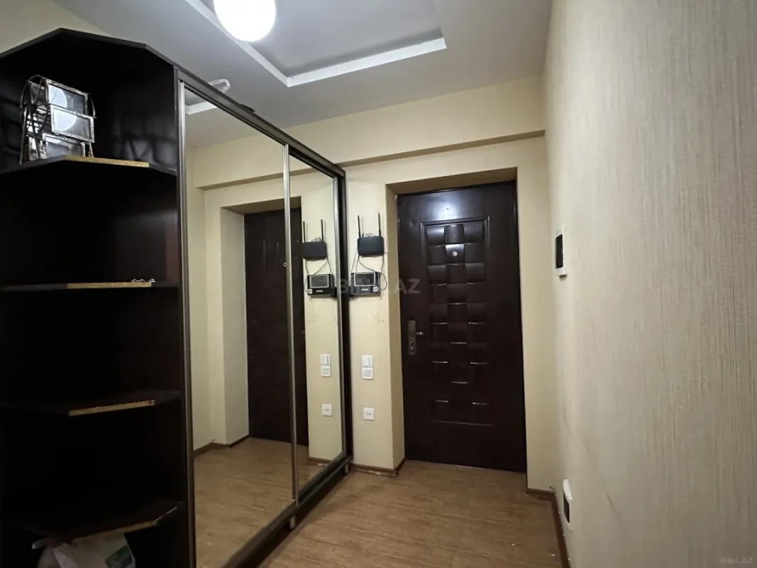 Kirayə verilir 2 otaqlı mənzil 80 m²