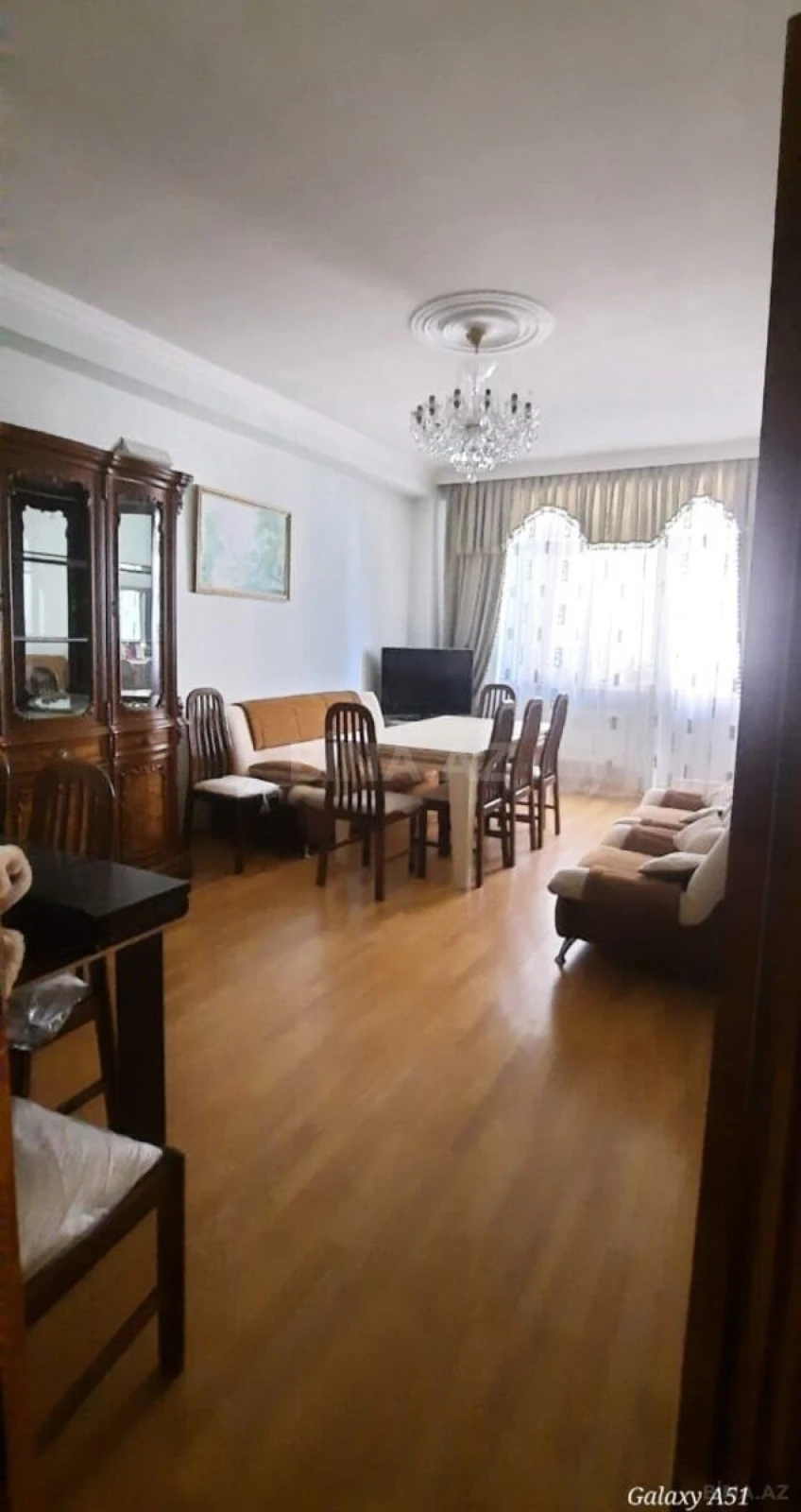 Satılır 2 otaqlı mənzil 74 m²