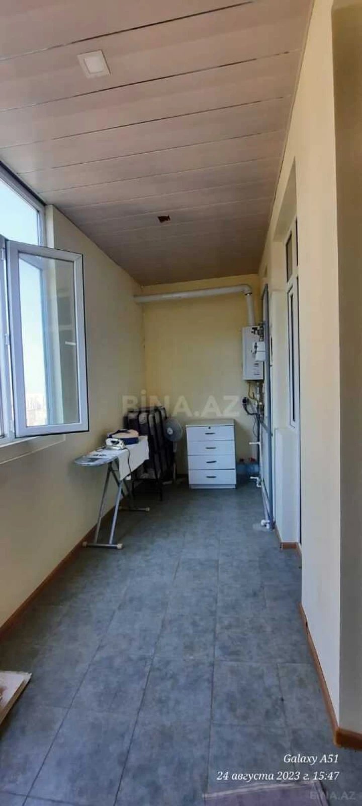 Satılır 2 otaqlı mənzil 74 m²