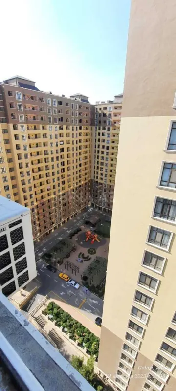 Satılır 2 otaqlı mənzil 74 m²