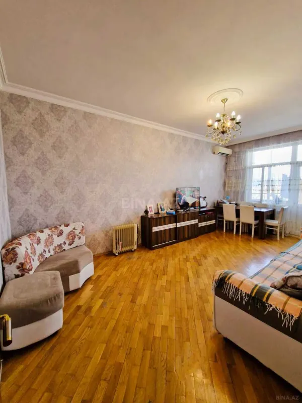 Satılır 2 otaqlı mənzil 63 m²