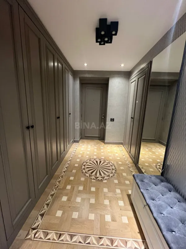 Kirayə verilir 3 otaqlı mənzil 137 m²