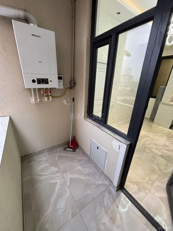 Satılır 2 otaqlı mənzil 63 m²