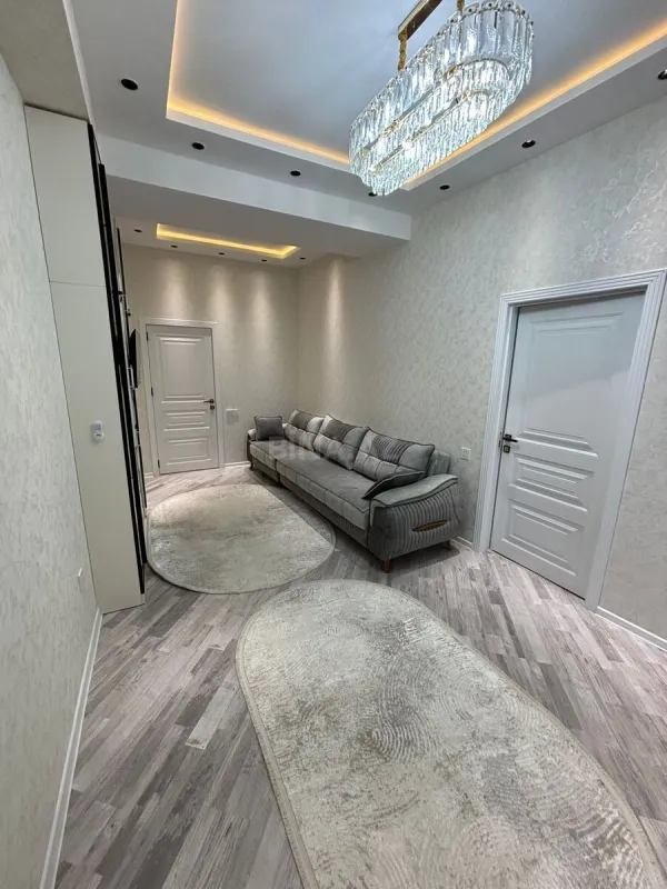 Satılır 2 otaqlı mənzil 63 m²