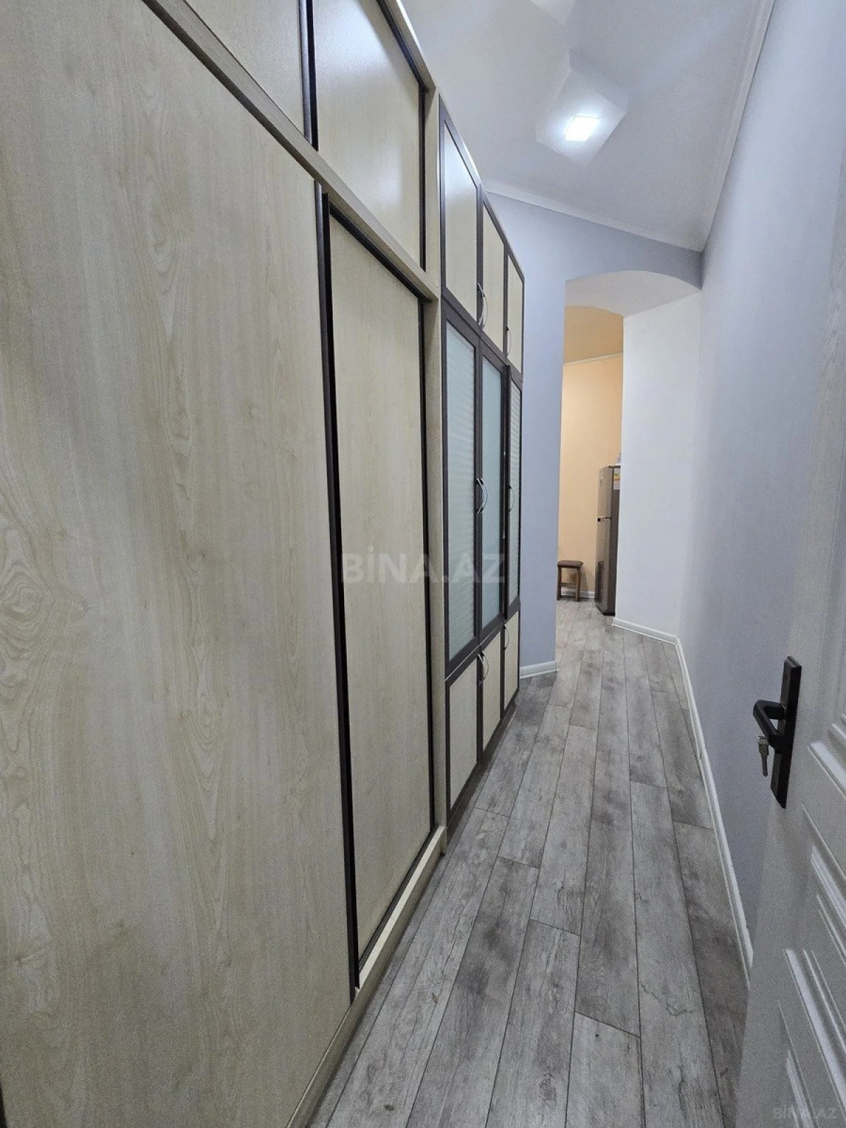 Satılır 4 otaqlı mənzil 115 m²