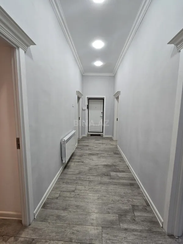 Satılır 4 otaqlı mənzil 115 m²