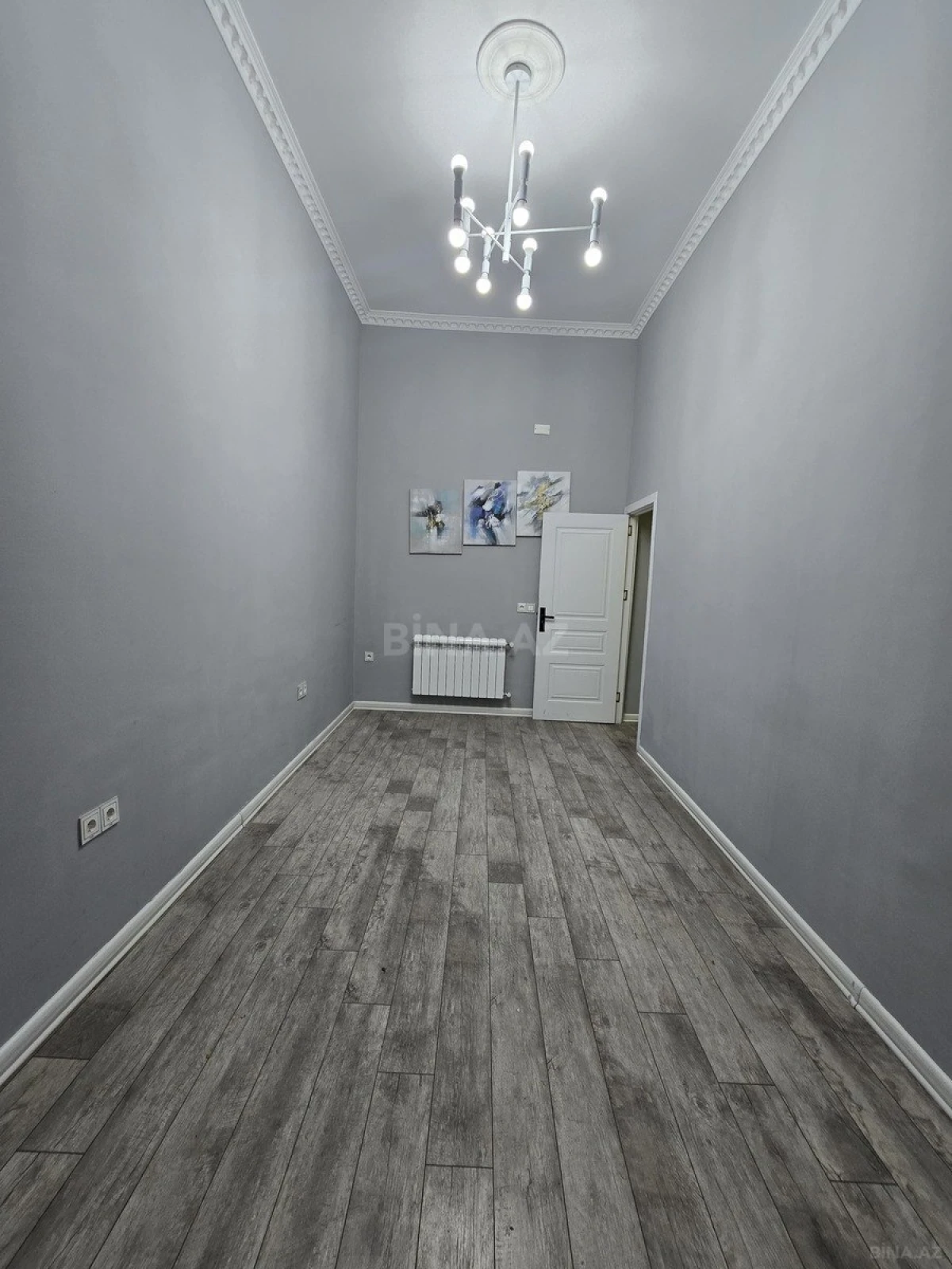 Satılır 4 otaqlı mənzil 115 m²