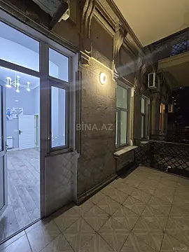 Satılır 4 otaqlı mənzil 115 m²