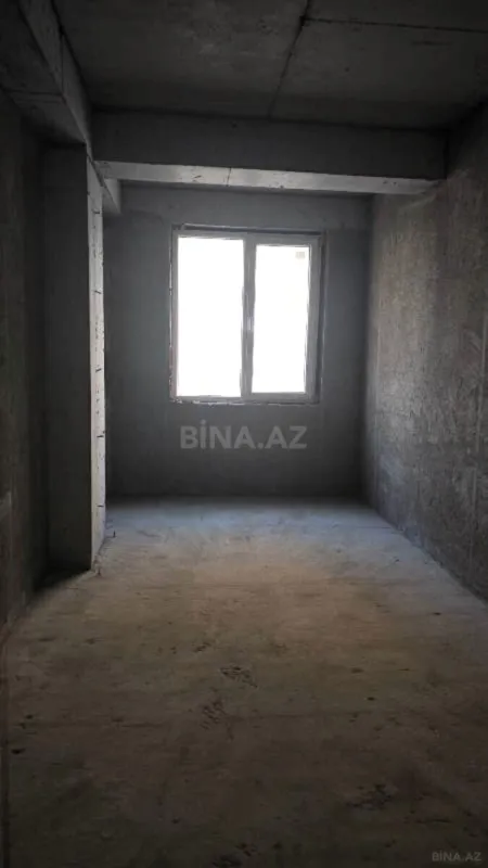 Satılır 4 otaqlı mənzil 189 m²