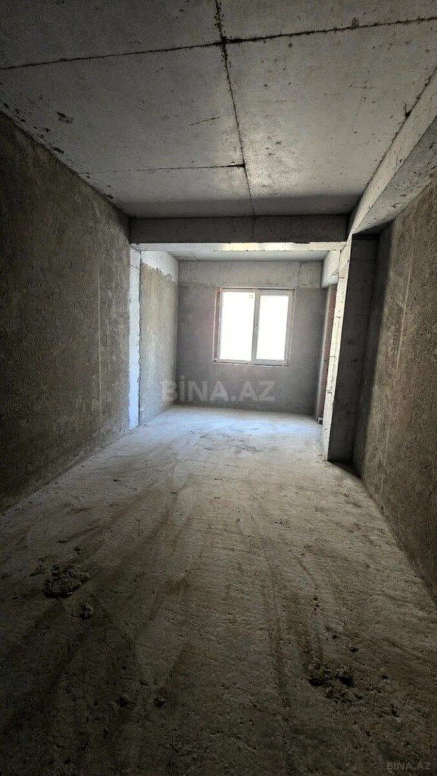 Satılır 4 otaqlı mənzil 189 m²