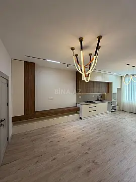 Satılır 4 otaqlı mənzil 142 m²
