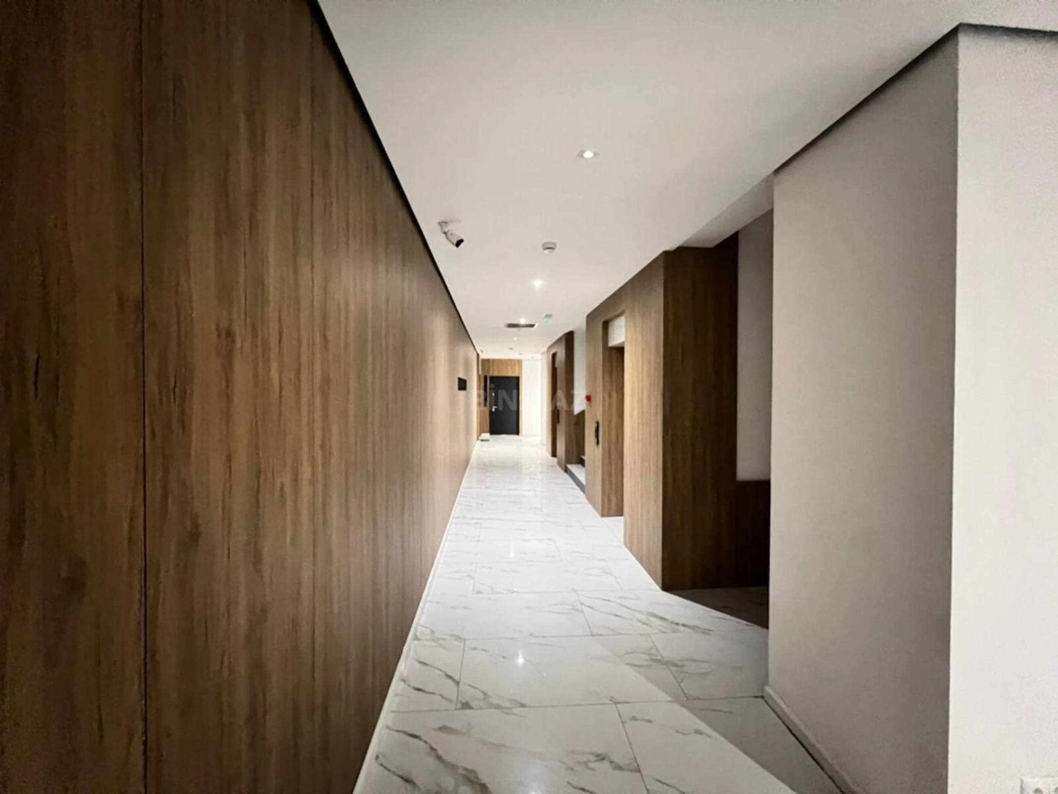 Satılır 3 otaqlı mənzil 102 m²