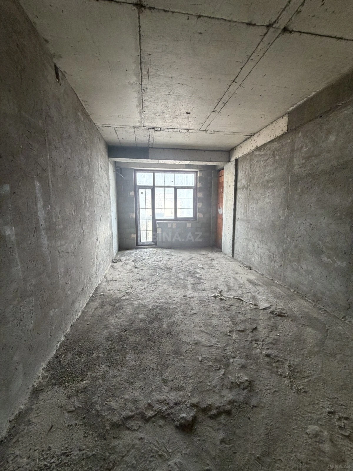 Satılır 2 otaqlı mənzil 88 m²