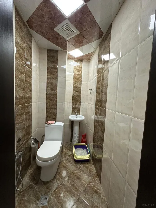 Satılır 4 otaqlı mənzil 120 m²