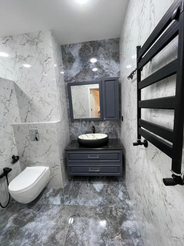 Satılır 3 otaqlı mənzil 114 m²