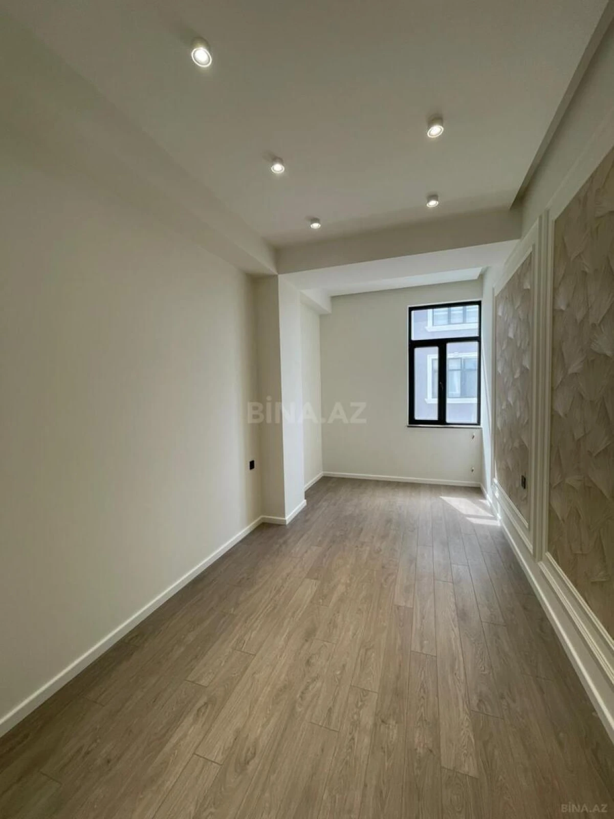 Satılır 3 otaqlı mənzil 114 m²