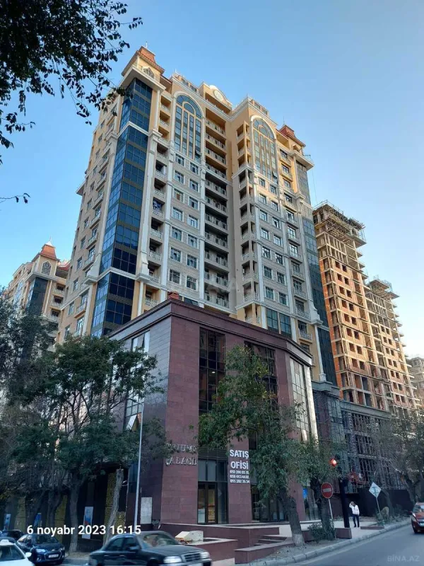 Satılır 3 otaqlı mənzil 122 m²