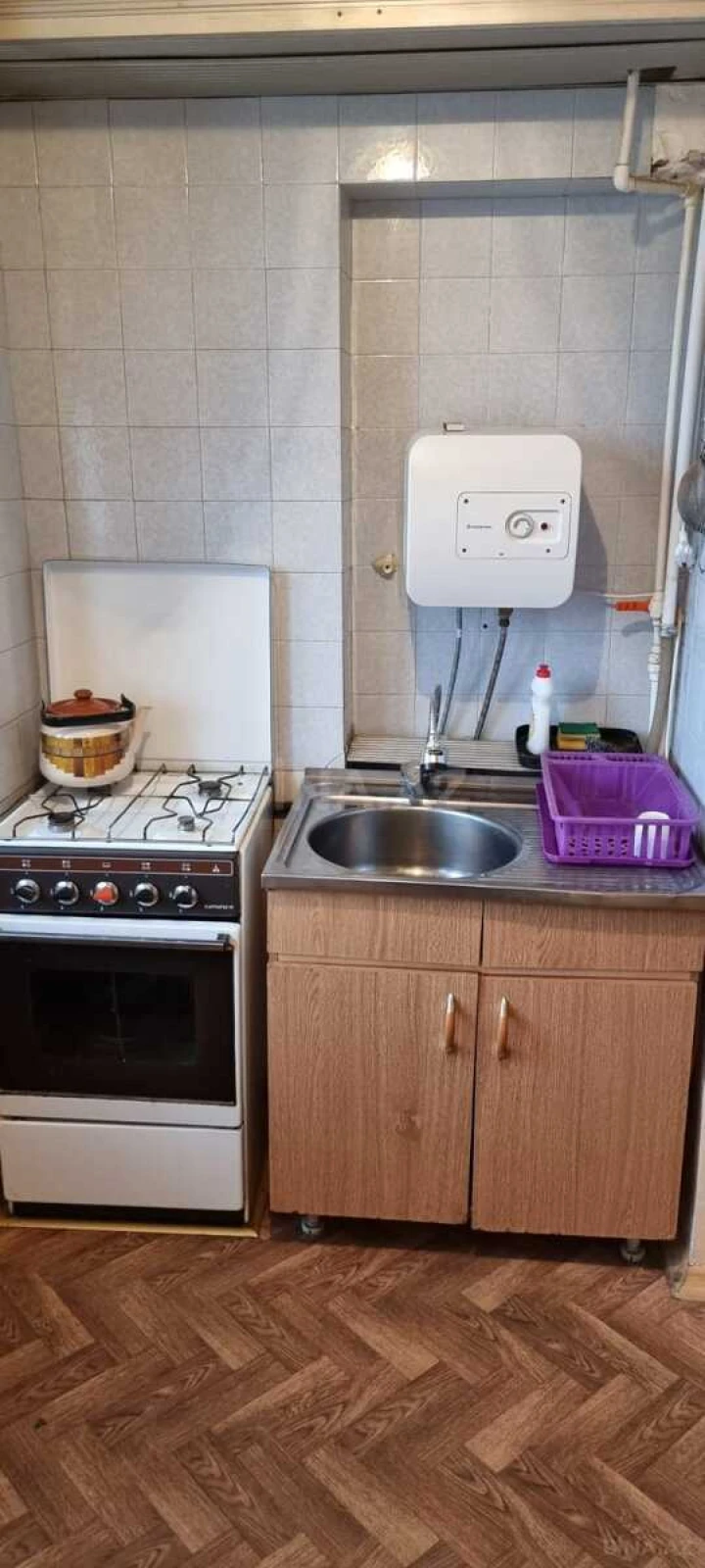 Satılır 5 otaqlı mənzil 130 m²