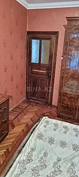 Satılır 5 otaqlı mənzil 130 m²