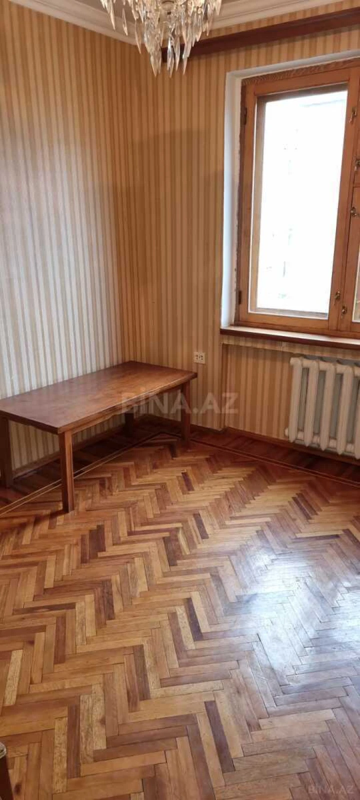 Satılır 5 otaqlı mənzil 130 m²