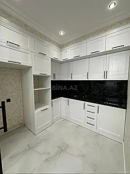 Kirayə verilir 2 otaqlı mənzil 77 m²