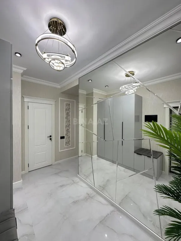 Kirayə verilir 2 otaqlı mənzil 77 m²