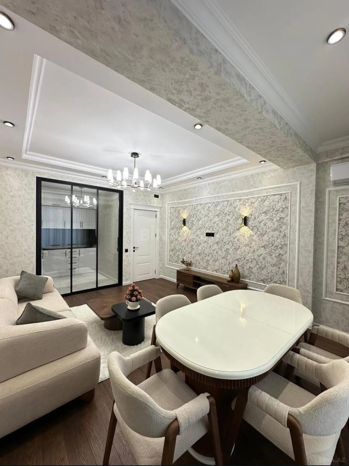 Kirayə verilir 2 otaqlı mənzil 77 m²