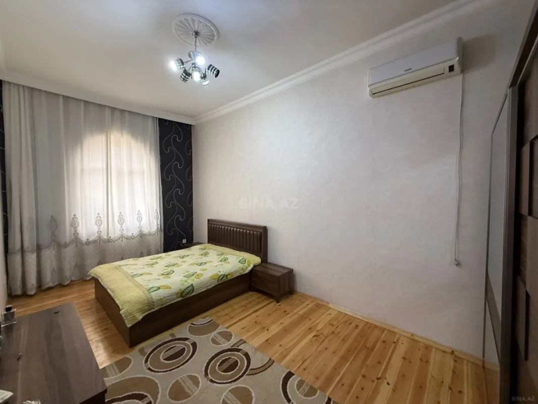 Satılır 7 otaqlı həyət evi 250 m²