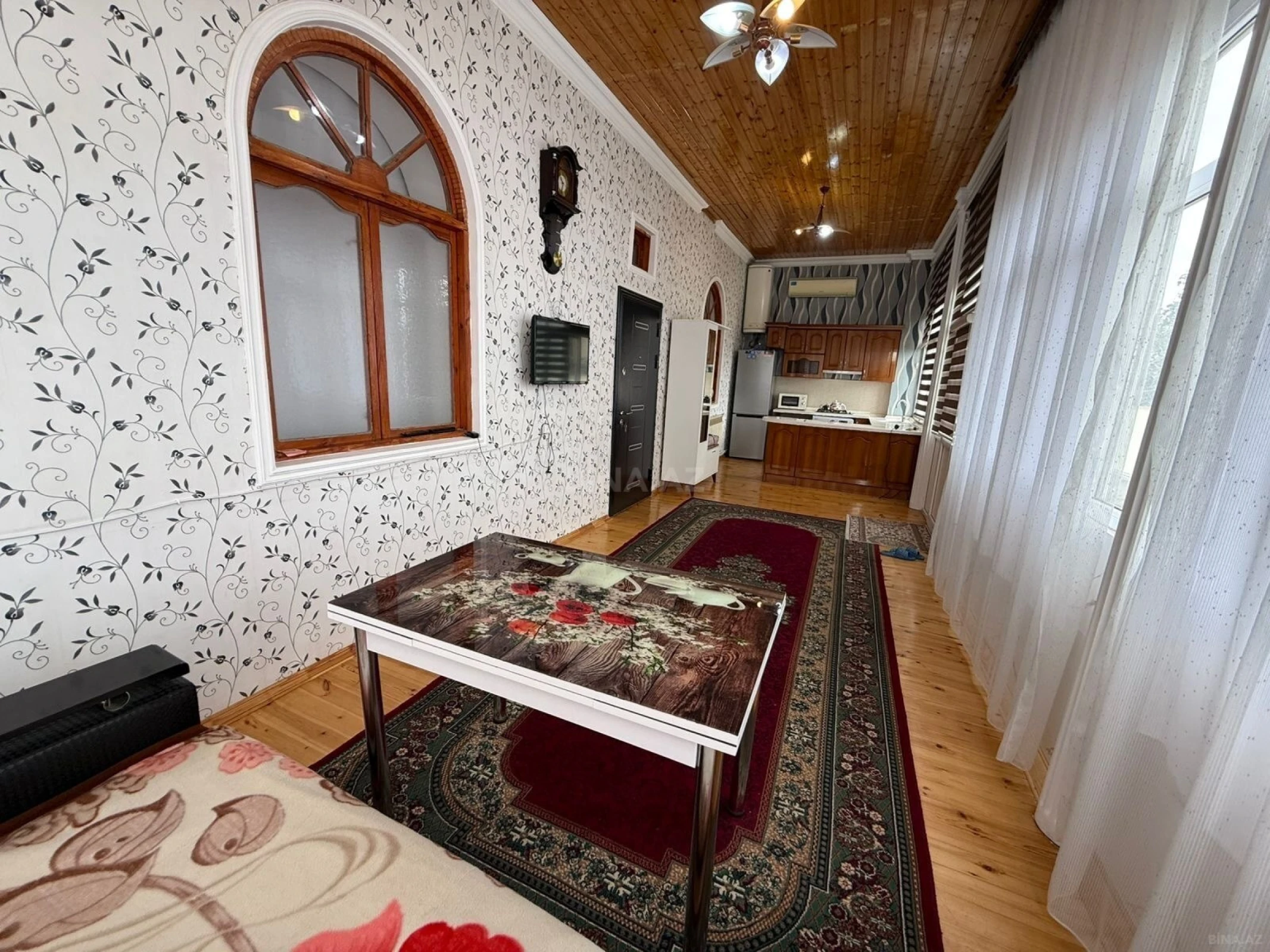 Satılır 7 otaqlı həyət evi 250 m²