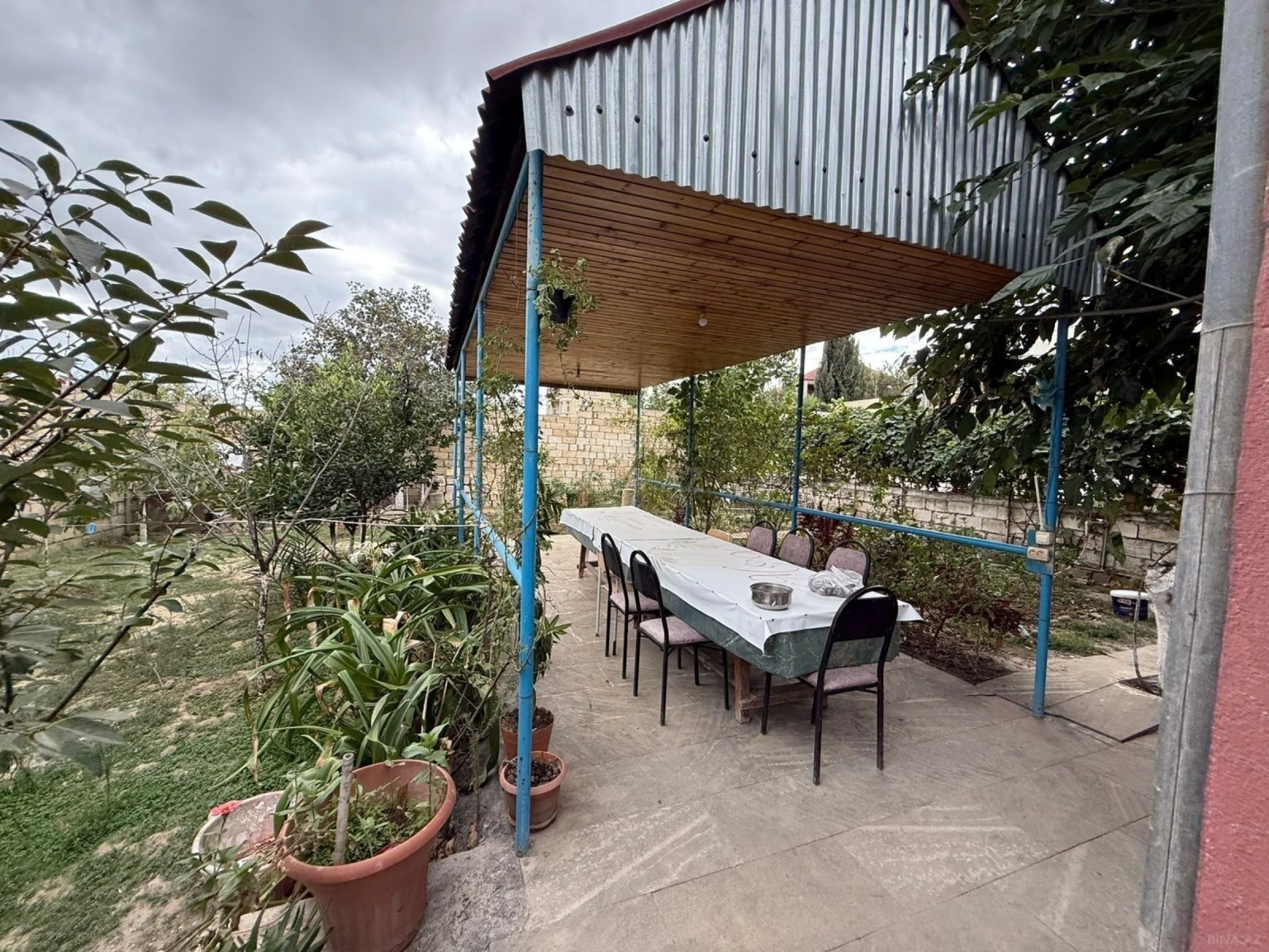 Satılır 7 otaqlı həyət evi 250 m²