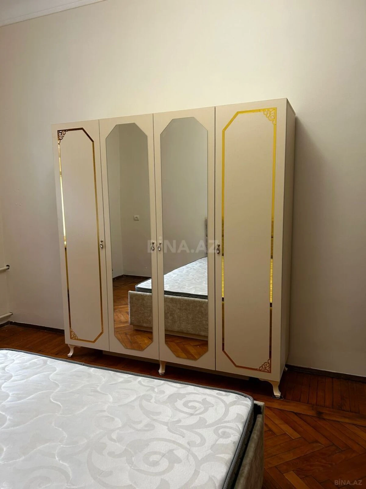 Kirayə verilir 3 otaqlı mənzil 65 m²