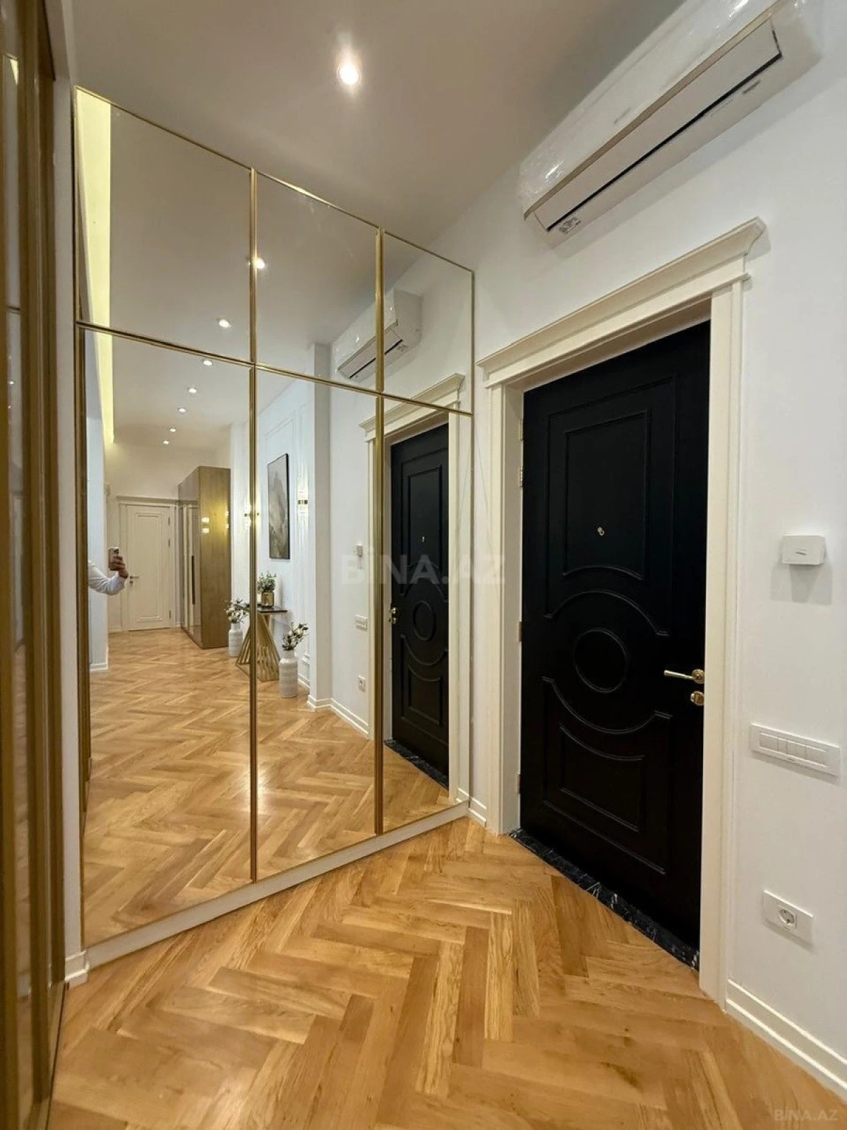 Satılır 3 otaqlı mənzil 85 m²