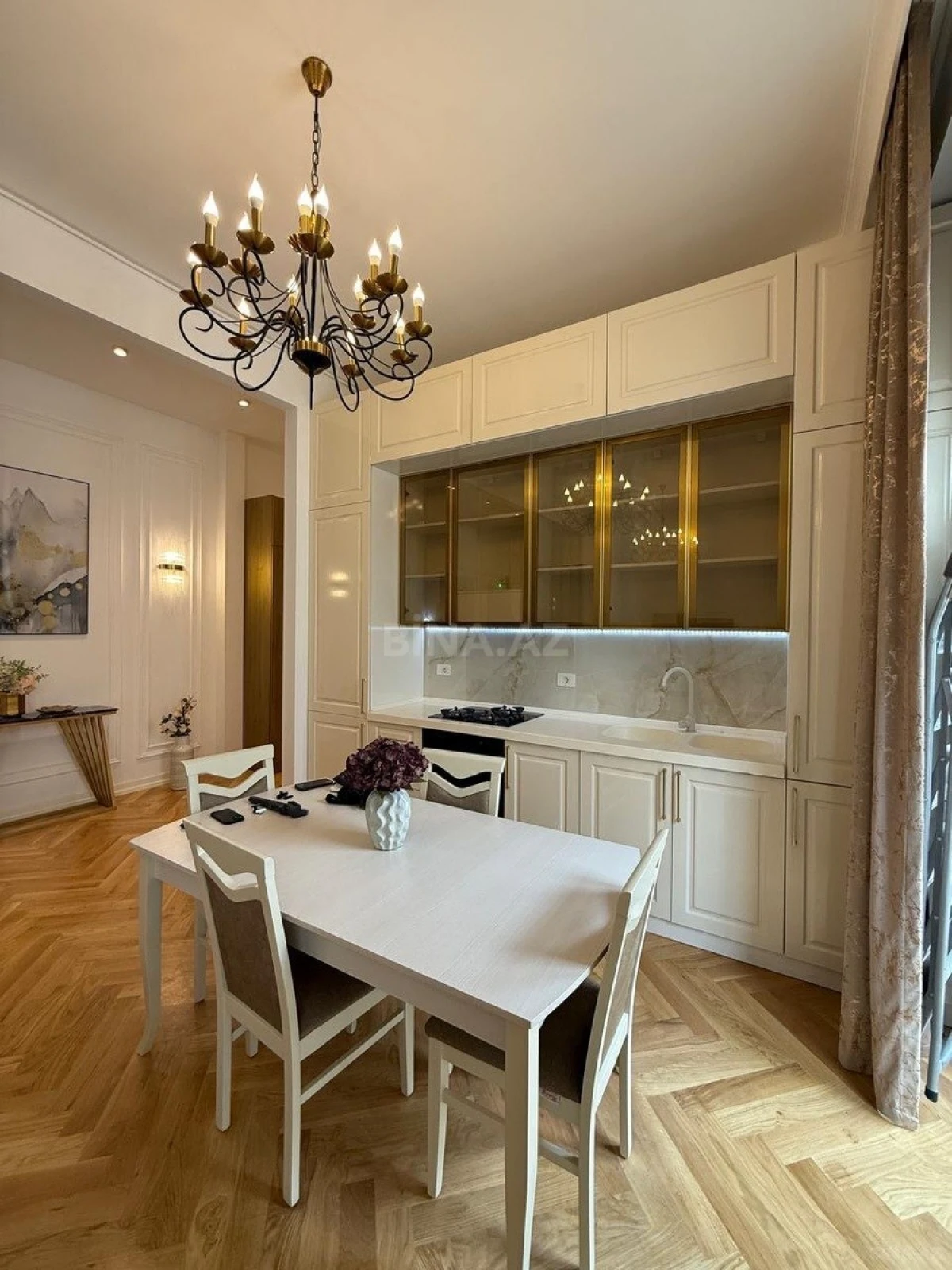 Satılır 3 otaqlı mənzil 85 m²