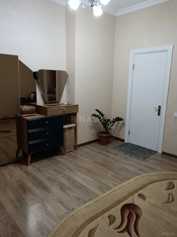 Satılır 2 otaqlı mənzil 80 m²