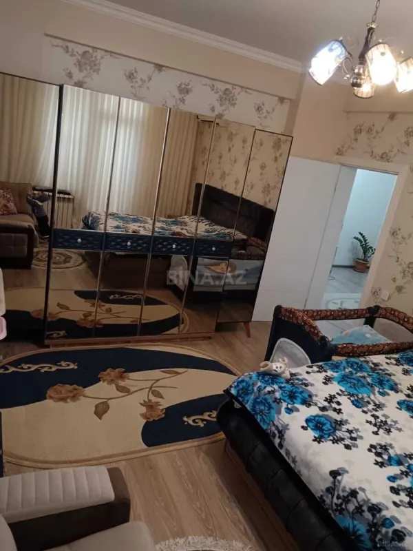 Satılır 2 otaqlı mənzil 80 m²