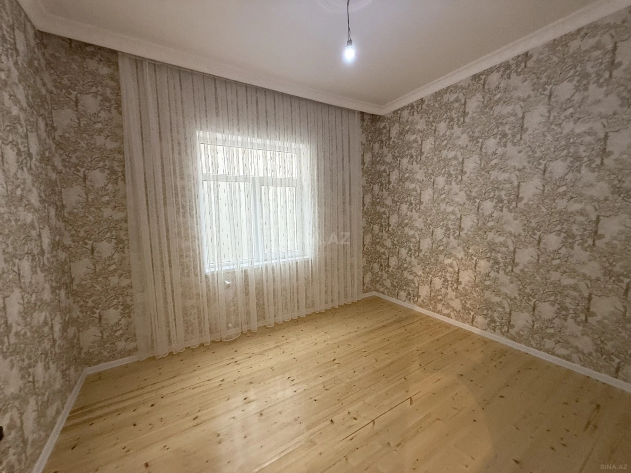 Satılır 3 otaqlı həyət evi 100 m²