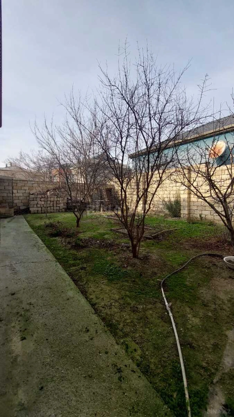 Satılır 4 otaqlı həyət evi 135 m²