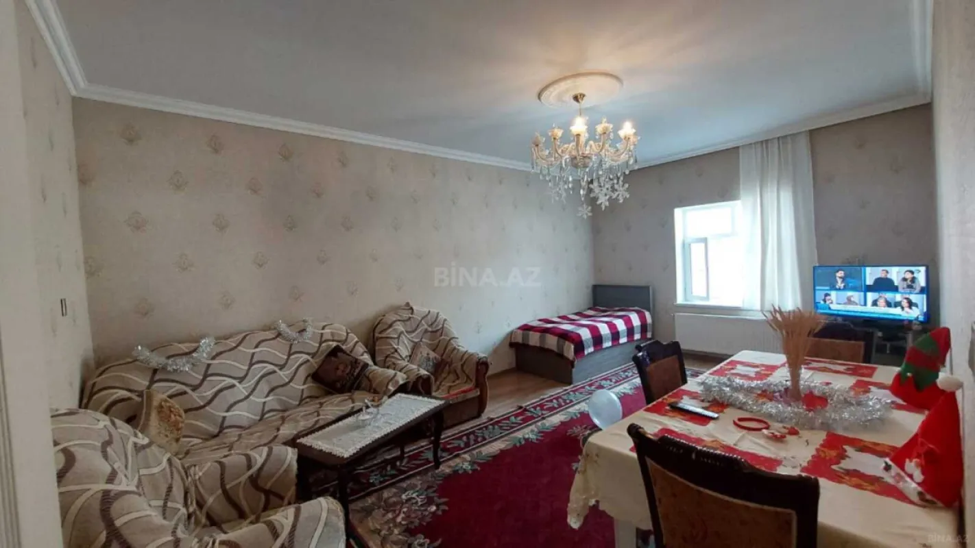 Satılır 4 otaqlı həyət evi 135 m²