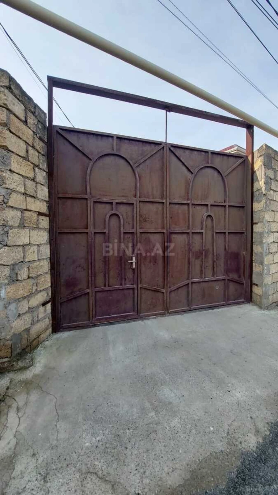 Satılır 4 otaqlı həyət evi 135 m²