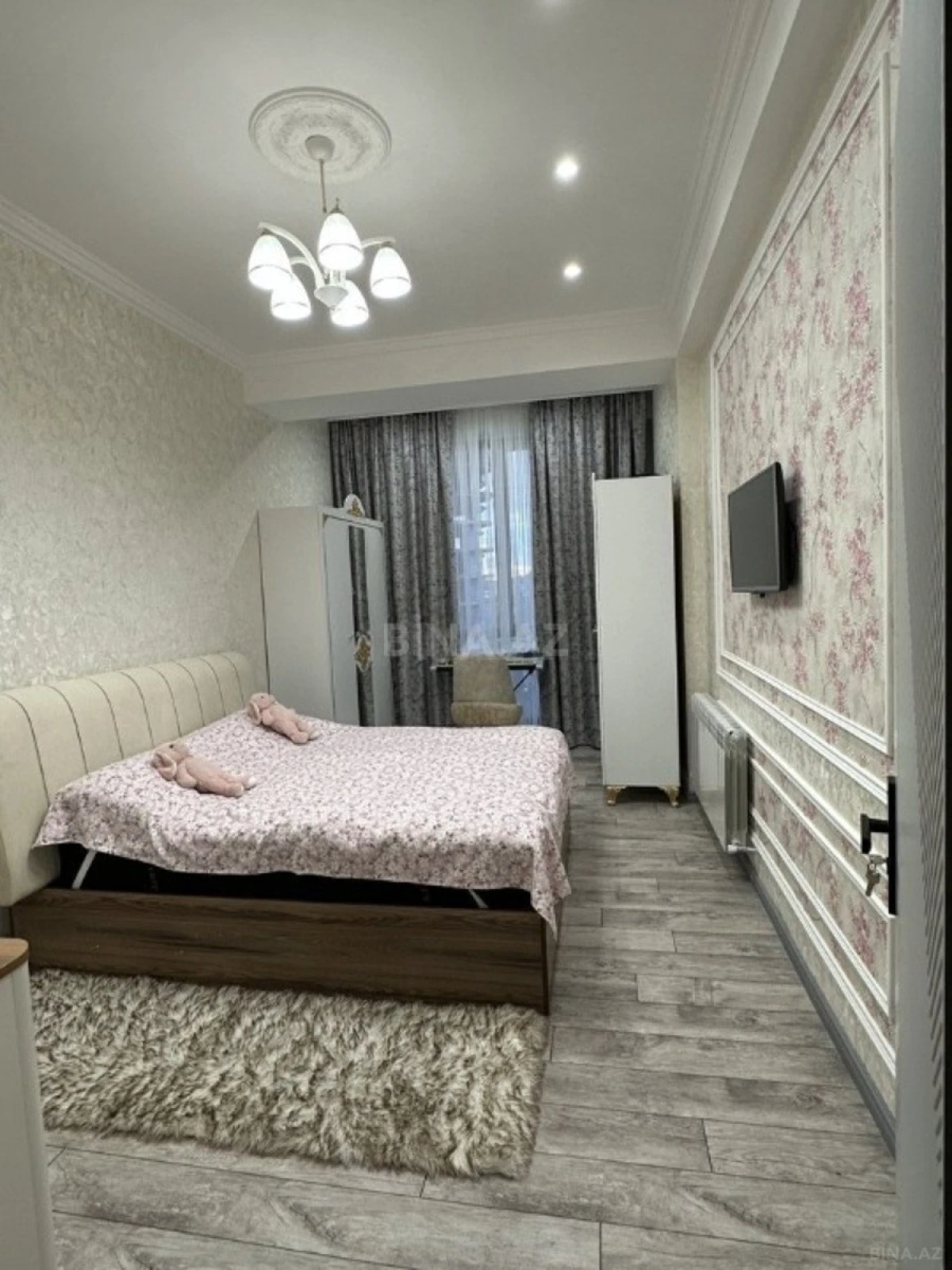 Satılır 3 otaqlı mənzil 120 m²