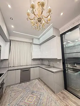 Satılır 3 otaqlı mənzil 120 m²
