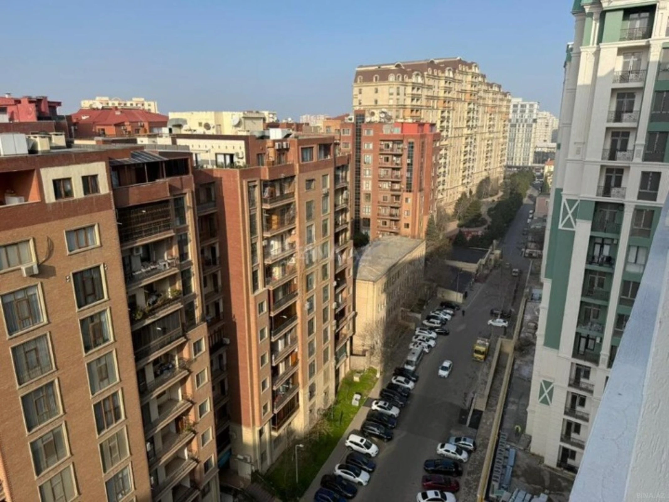 Satılır 3 otaqlı mənzil 120 m²