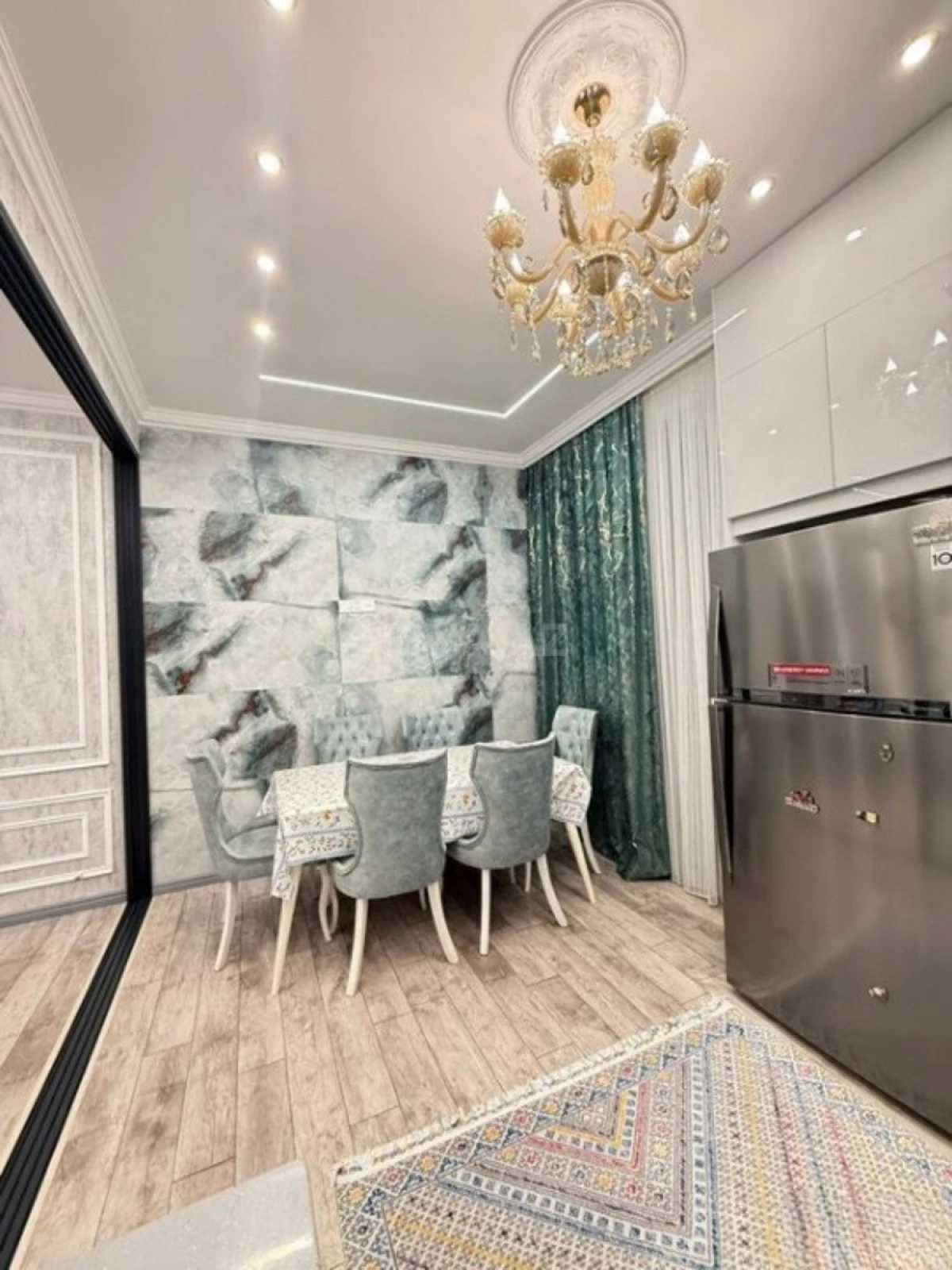 Satılır 3 otaqlı mənzil 120 m²