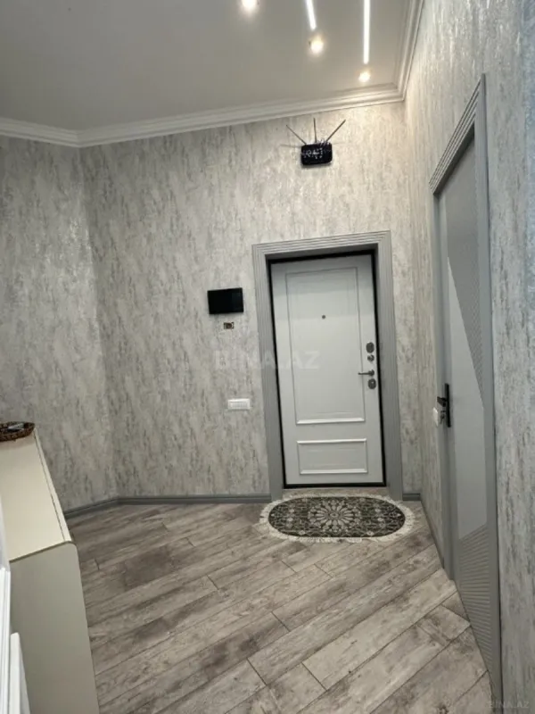 Satılır 3 otaqlı mənzil 120 m²